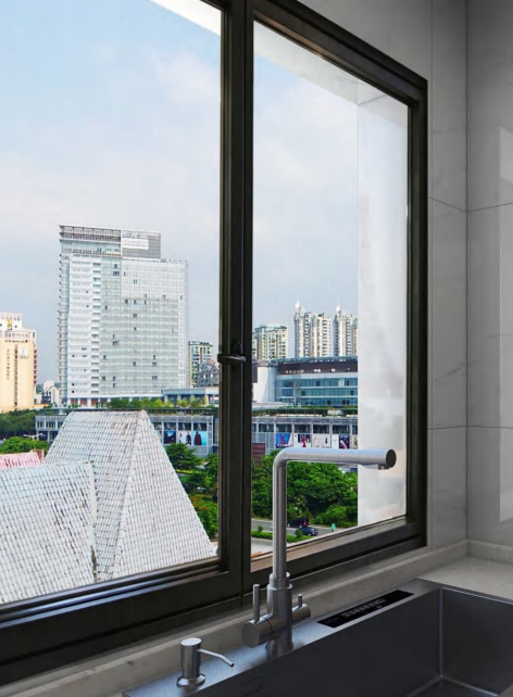 96C SLIDING DRIFT WINDOW